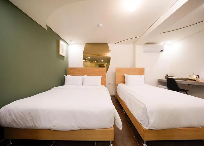 Simplestay In Jongno Отель *