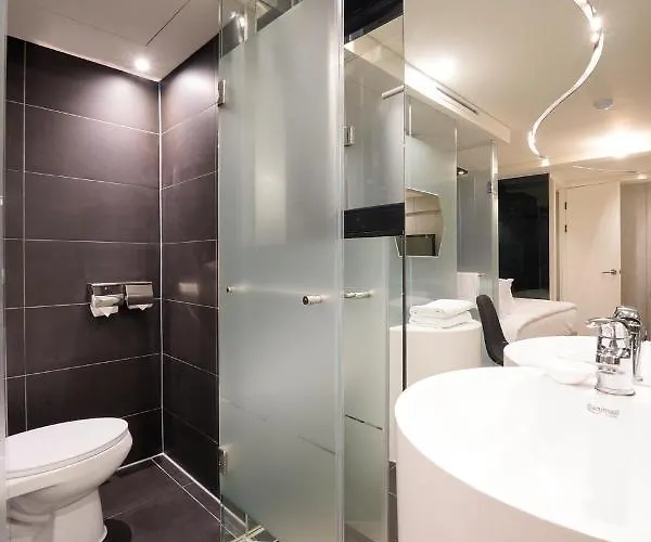 Отель Simplestay In Jongno