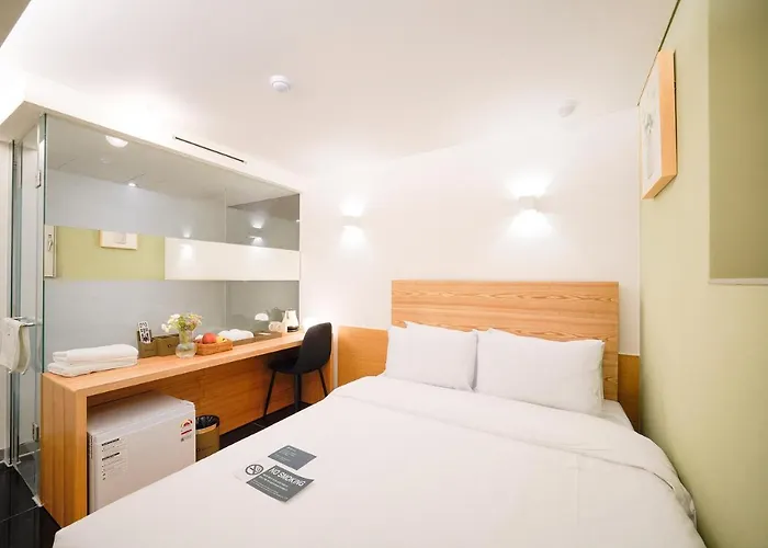 Simplestay In Jongno Отель *