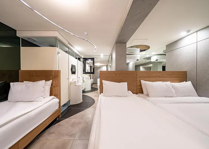 Отель Simplestay In Jongno *