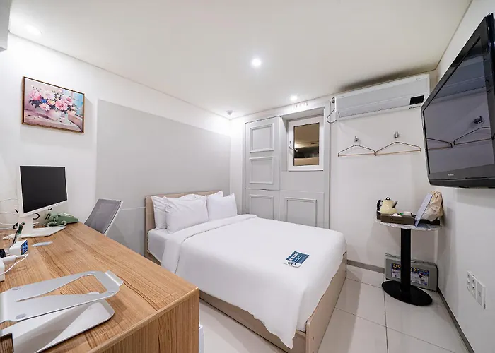 Отель Simplestay In Jongno