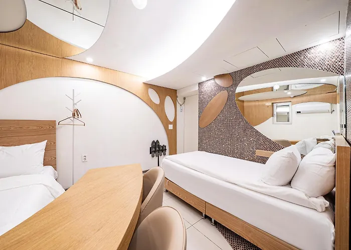 Отель Simplestay In Jongno *